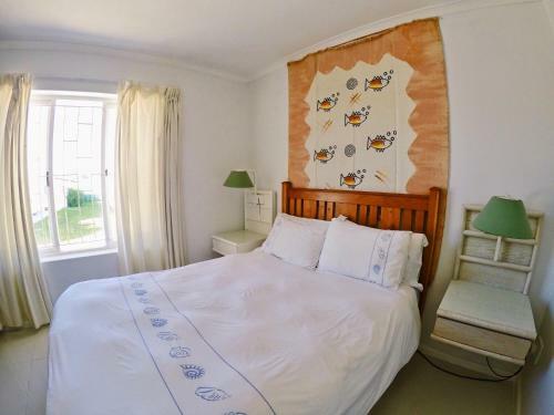 Hostal 114 On Main Beach House