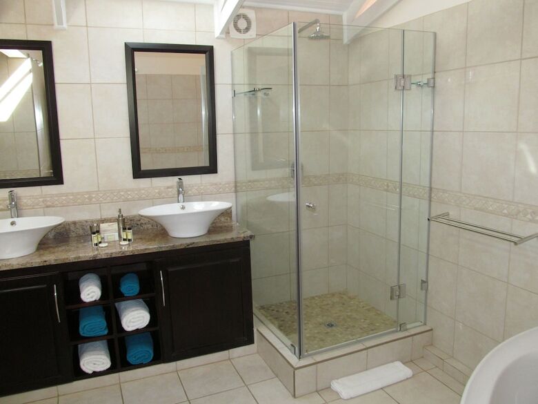Hostal Aquamarine Guest House