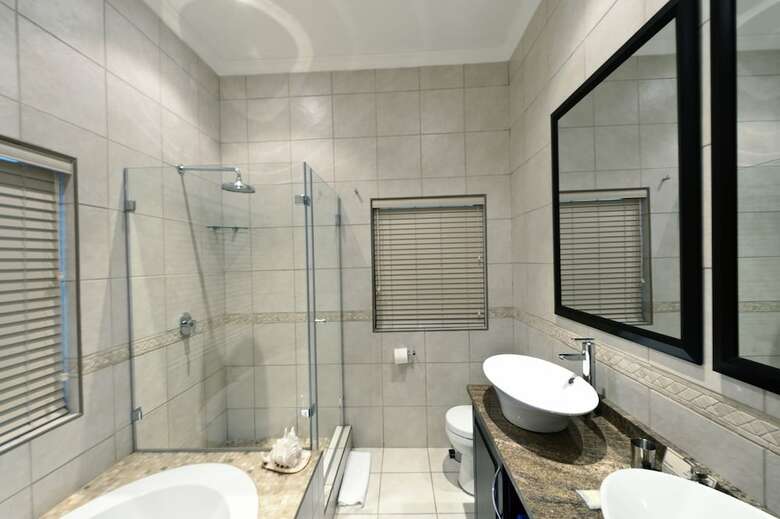 Hostal Aquamarine Guest House