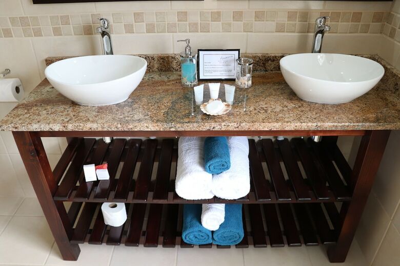 Hostal Aquamarine Guest House