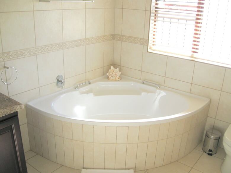 Hostal Aquamarine Guest House