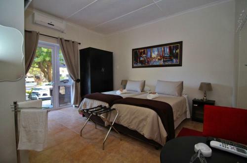 Hostal Livine Sante