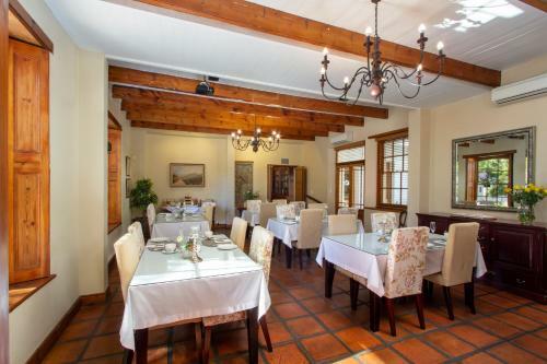 Bed & Breakfast De Hoek Manor