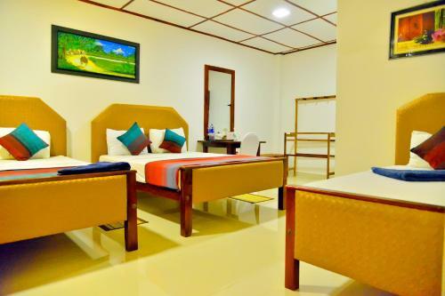 Thilaka City Hotel