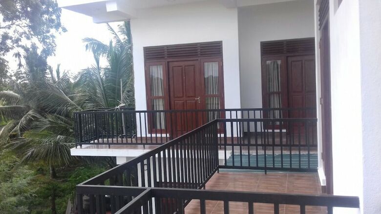 Bed & Breakfast Padmasiri Holiday Resort