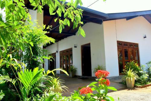 Hostal Villa Lorenta Anuradhapura