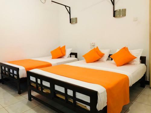Hostal Eagle Resort