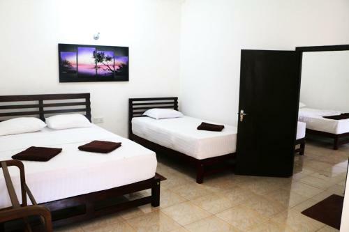Hotel T & T