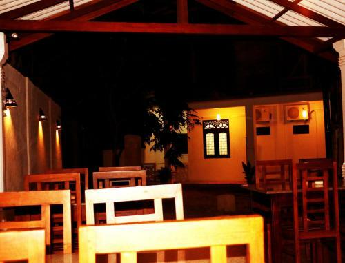 Hotel T & T
