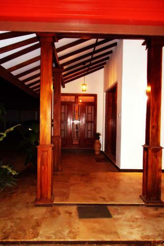 Hotel T & T