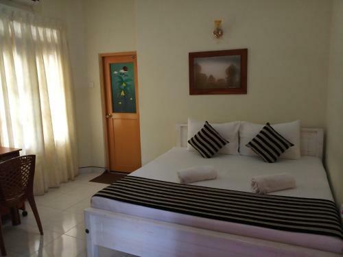 Hostal Heritage Lake View