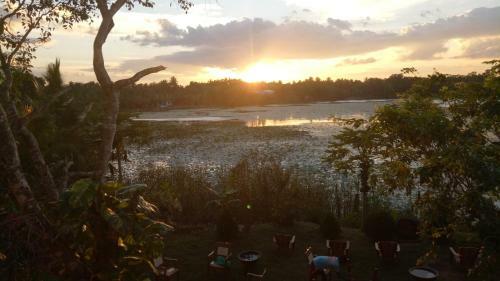 Hostal Heritage Lake View