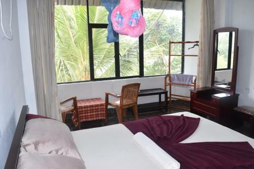 Lake Wave Hotel