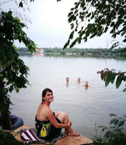 Lake Wave Hotel