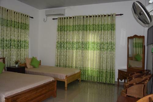 Green Palace Hotel