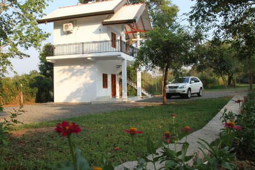 Hotel Andarawewa Nature Resort