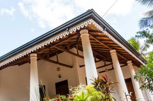 Hostal Sanhinda Holiday Home