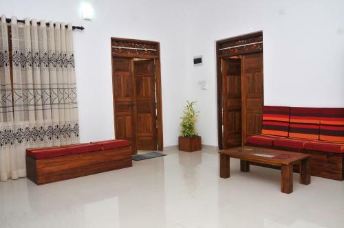 Hostal Sanhinda Holiday Home