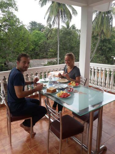Hostal Hewage Resort