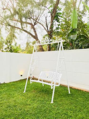 Hostal Royal White Tourist Rest