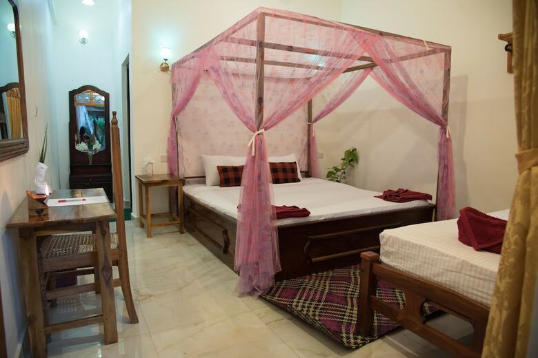 Hotel Lazy Bay