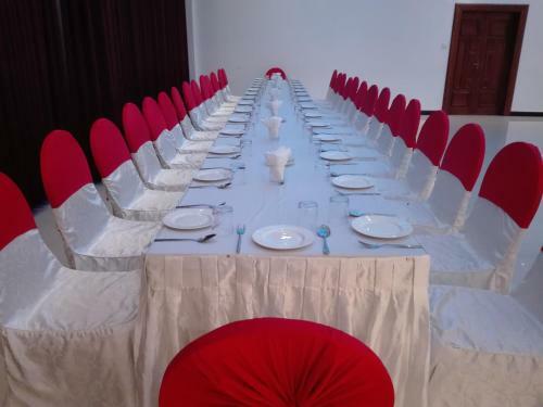 Hotel Chilaw Far Inn Village