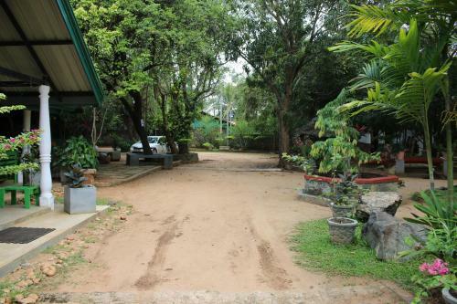 Dambulla Lake Hotel