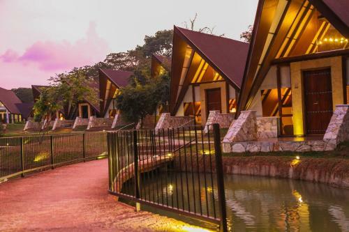 Hotel Liyya Water Villas