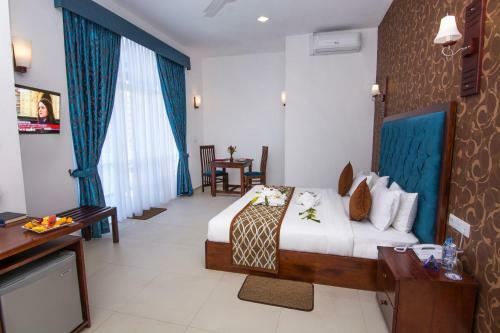 Mount Breeze Hotel