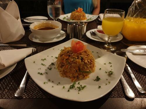 Hotel Nature Cabanas & Floating Restaurant