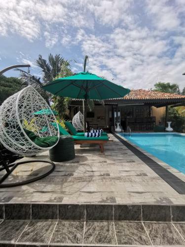 Hotel Nature Cabanas & Floating Restaurant