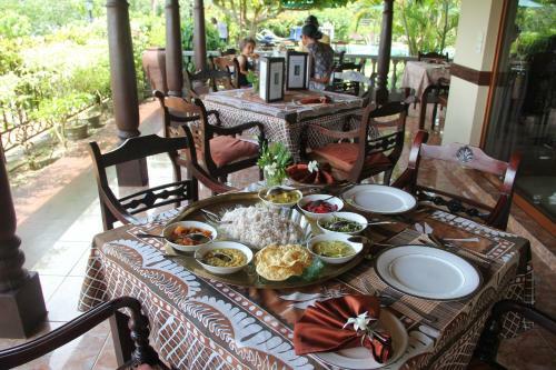 Asian Jewel Boutique Hotel