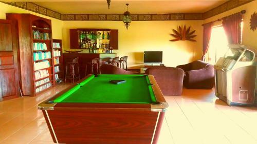 Asian Jewel Boutique Hotel