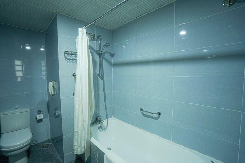 Araliya Green Hills Hotel
