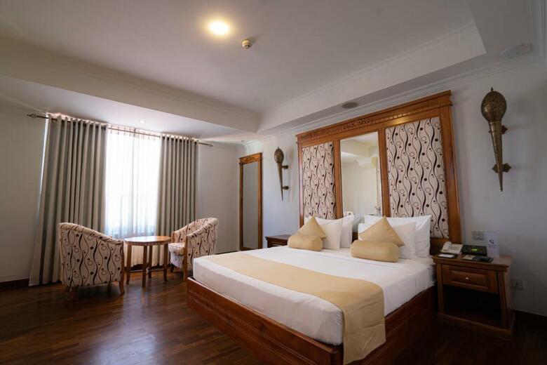 Araliya Green Hills Hotel