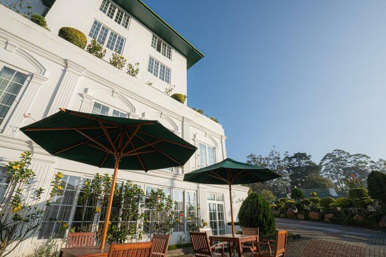 Araliya Green Hills Hotel