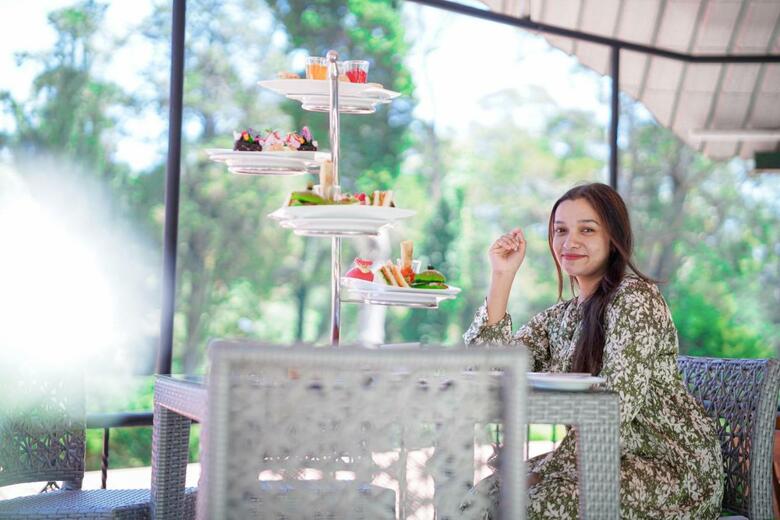 Araliya Green Hills Hotel
