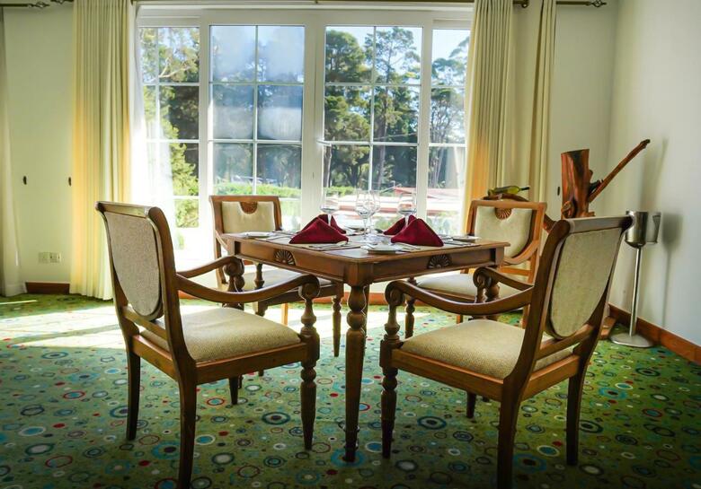 Araliya Green Hills Hotel