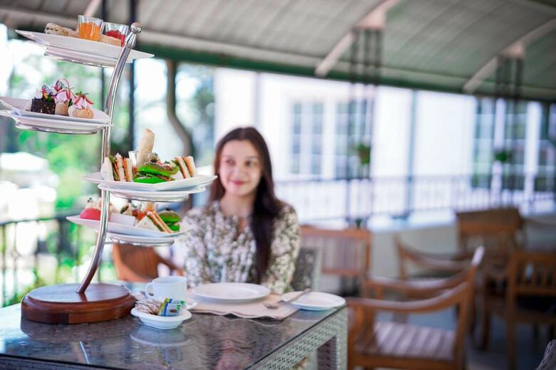 Araliya Green Hills Hotel