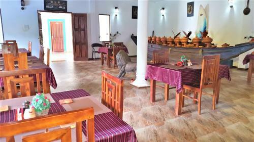 Hotel Dhammika Magic Palace