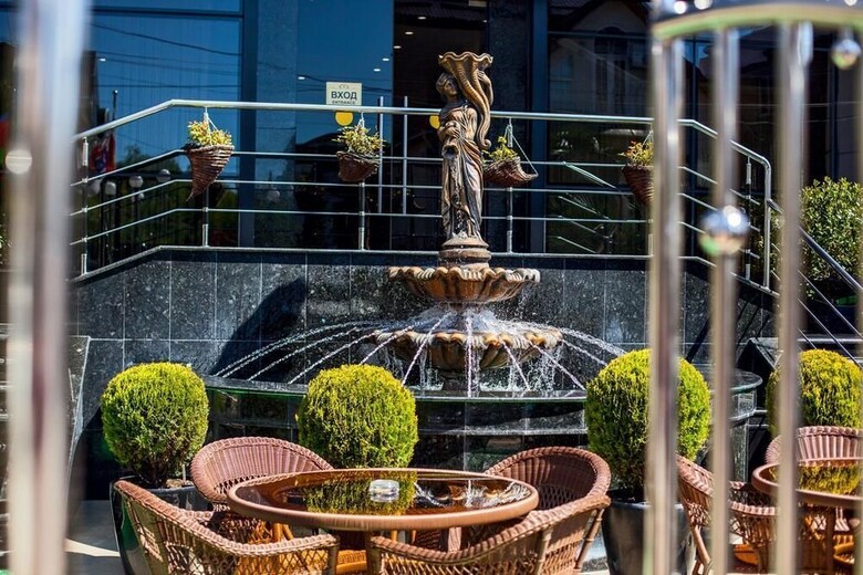 Sm Royal Hotel