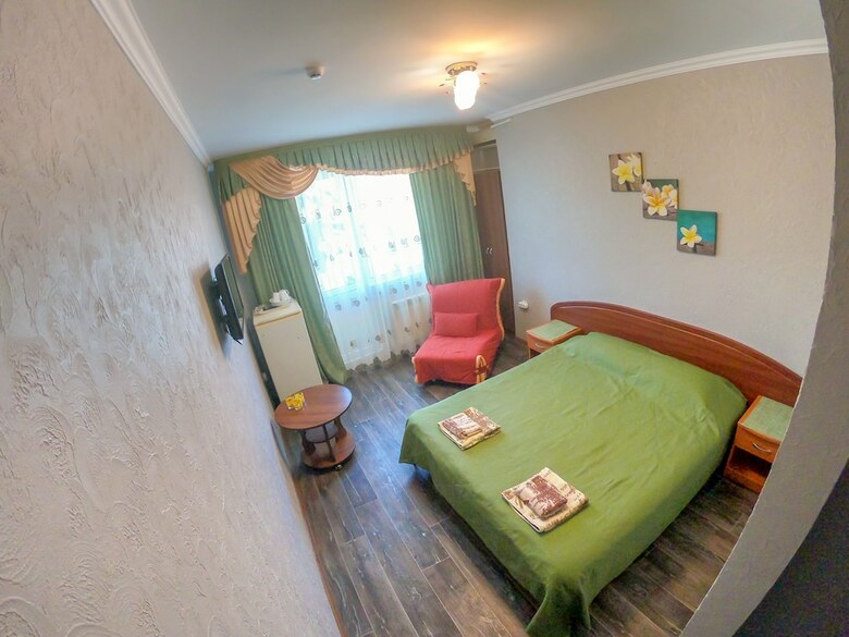 Hostal Alexandra Guest House