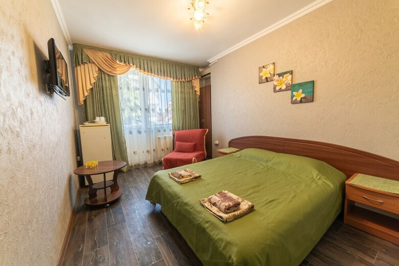 Hostal Alexandra Guest House