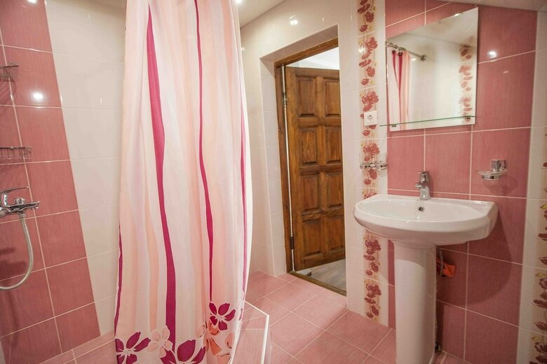 Hostal Alexandra Guest House