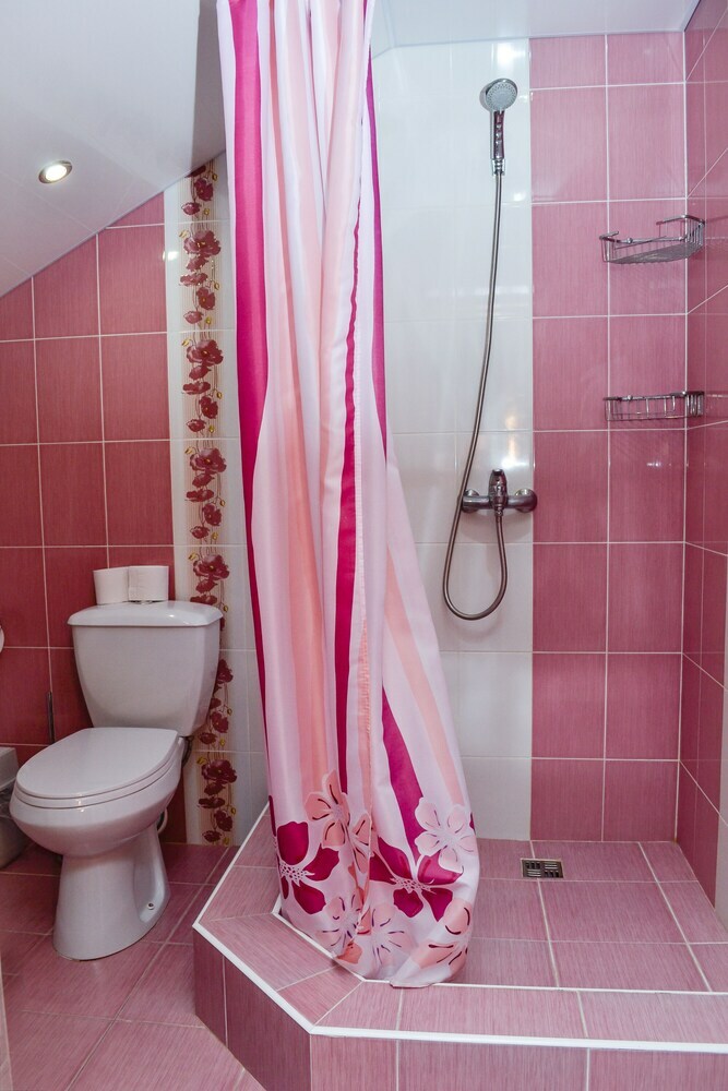 Hostal Alexandra Guest House
