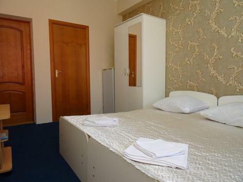 Hostal Svetlana Guest House