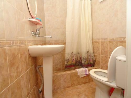 Hostal Svetlana Guest House