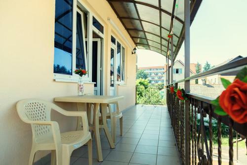 Posada Lidiya Guest House