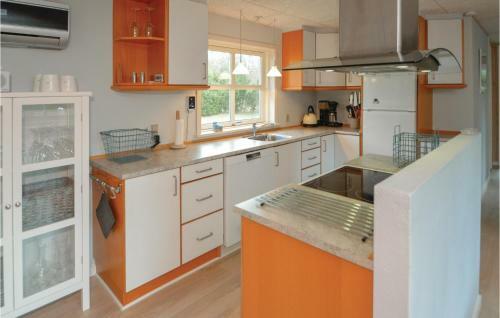 Three-bedroom Holiday Home In Blavand