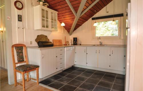 Three-bedroom Holiday Home In Blavand
